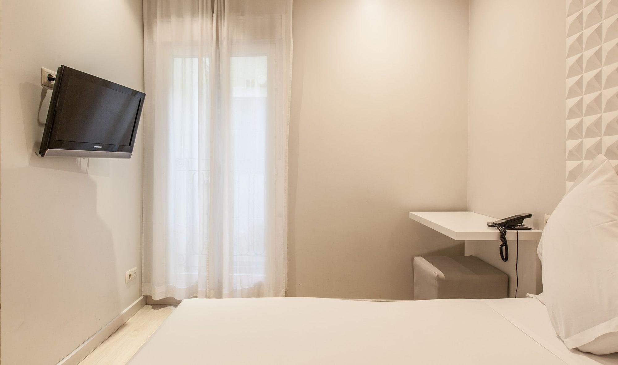Urbansea Atocha 113 Hotel Madrid Eksteriør billede