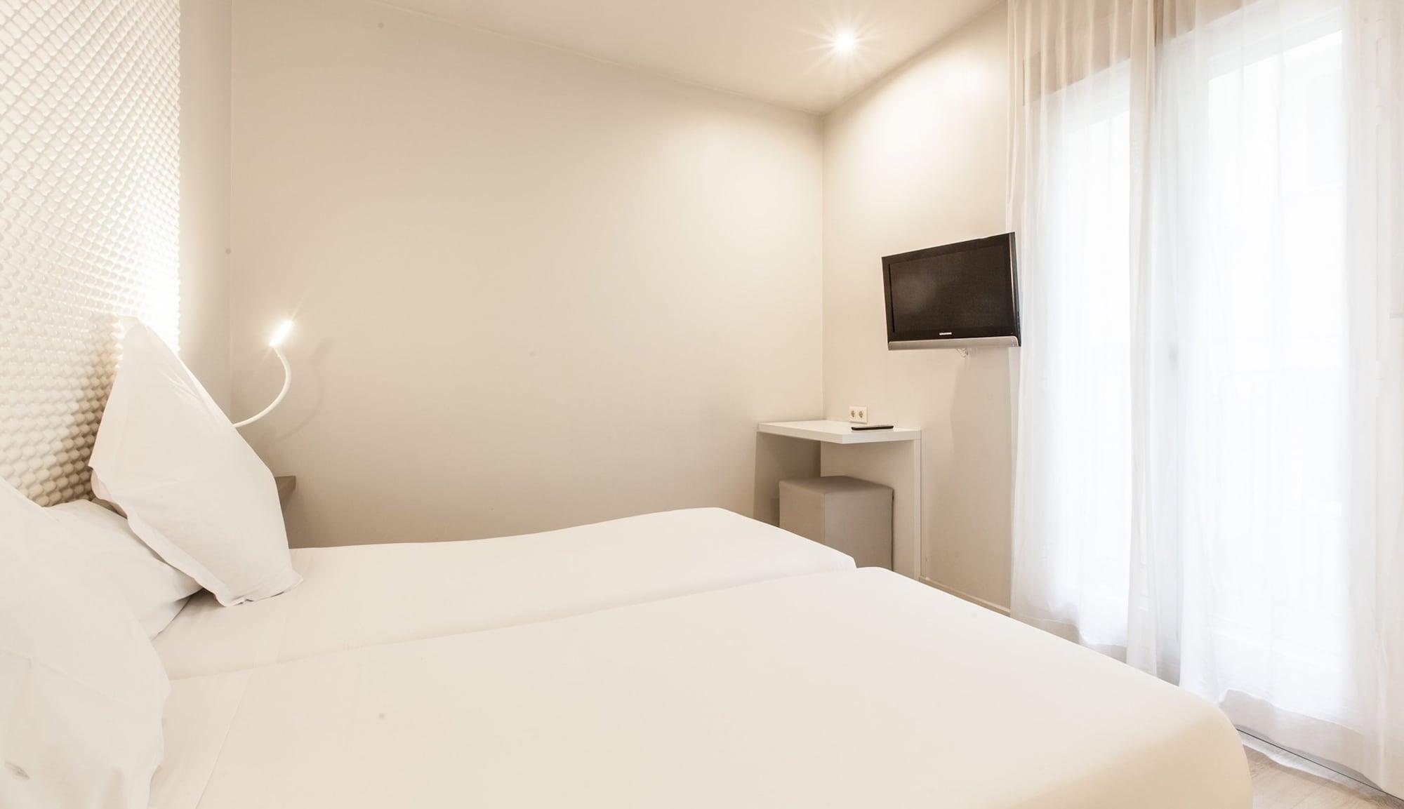Urbansea Atocha 113 Hotel Madrid Eksteriør billede