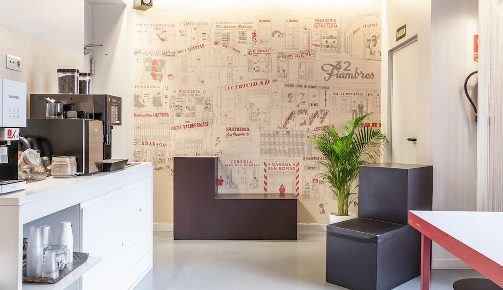 Urbansea Atocha 113 Hotel Madrid Eksteriør billede