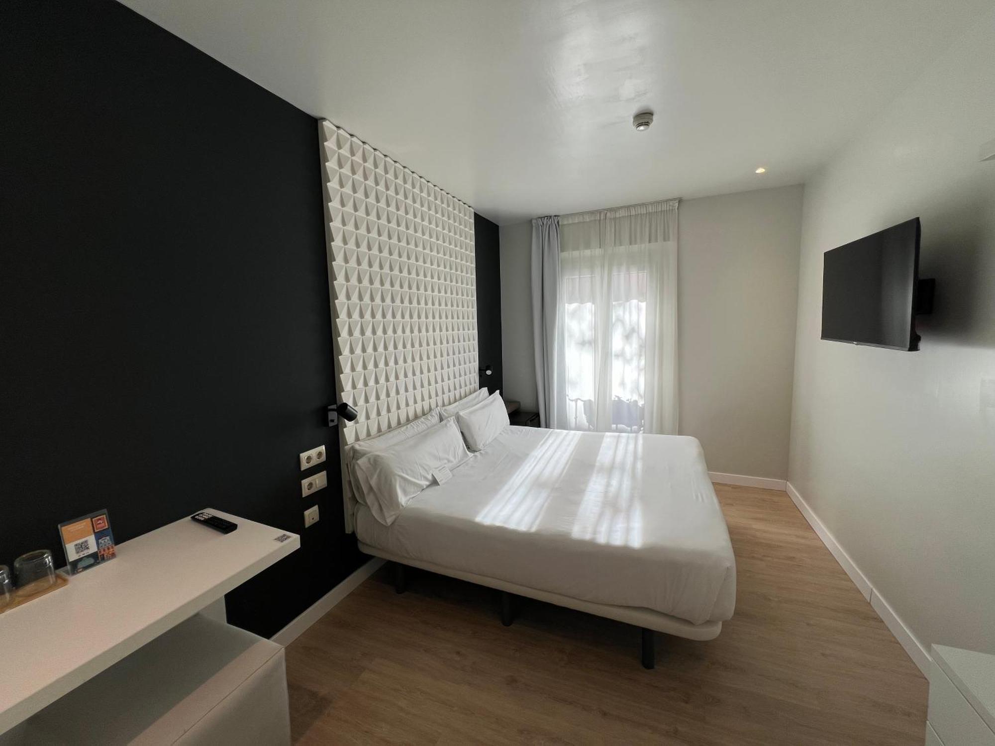 Urbansea Atocha 113 Hotel Madrid Eksteriør billede