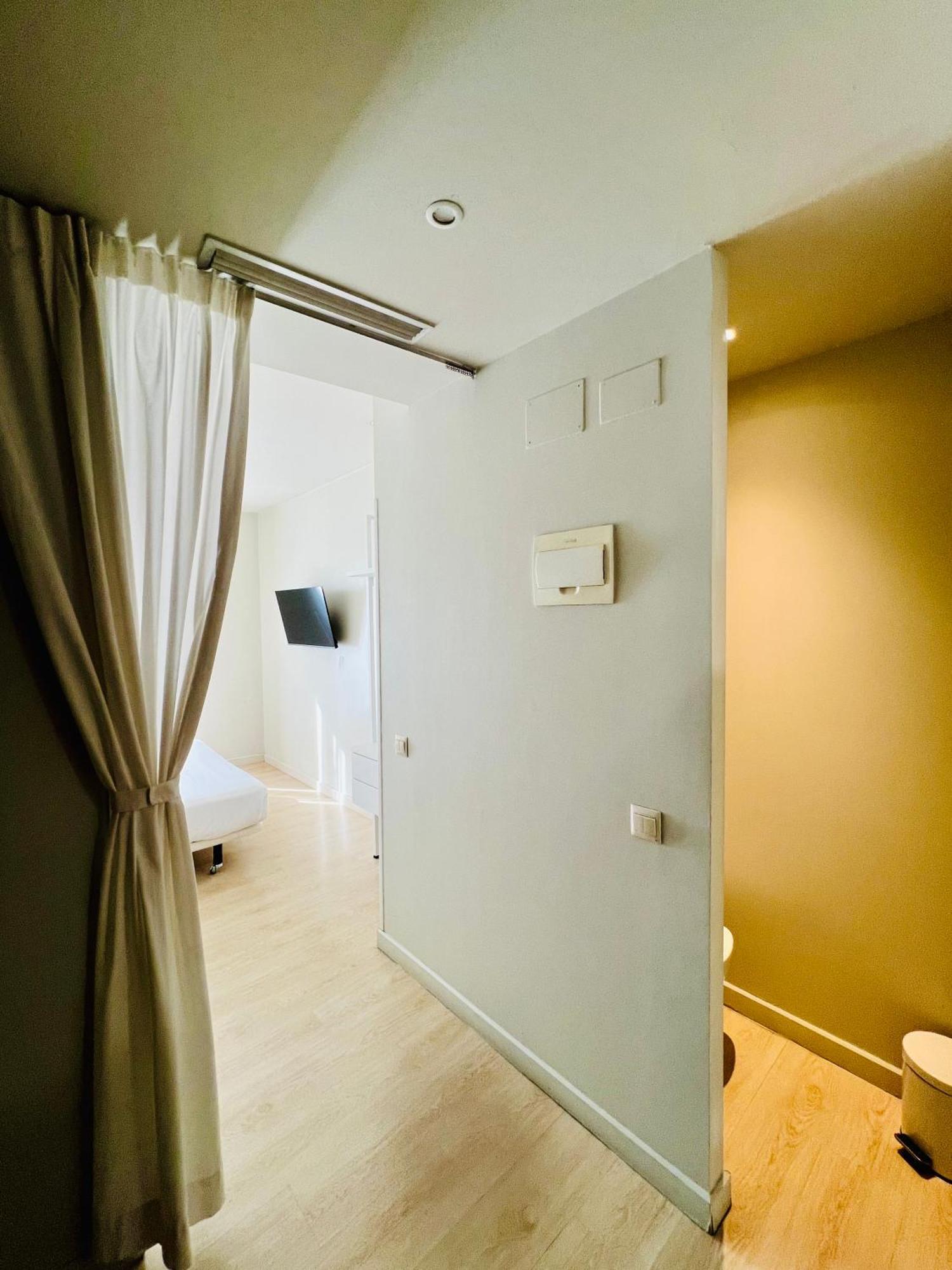 Urbansea Atocha 113 Hotel Madrid Eksteriør billede