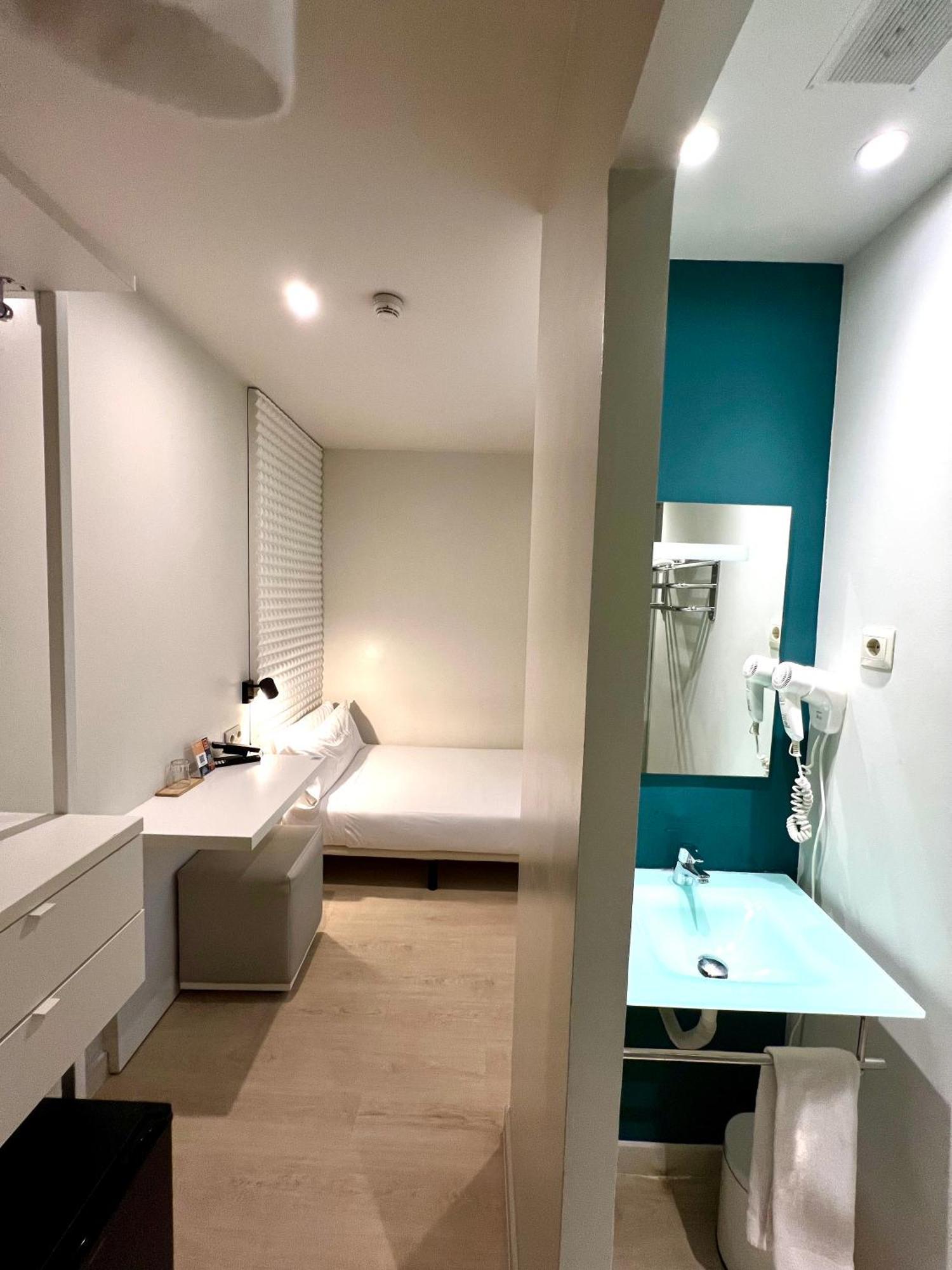 Urbansea Atocha 113 Hotel Madrid Eksteriør billede