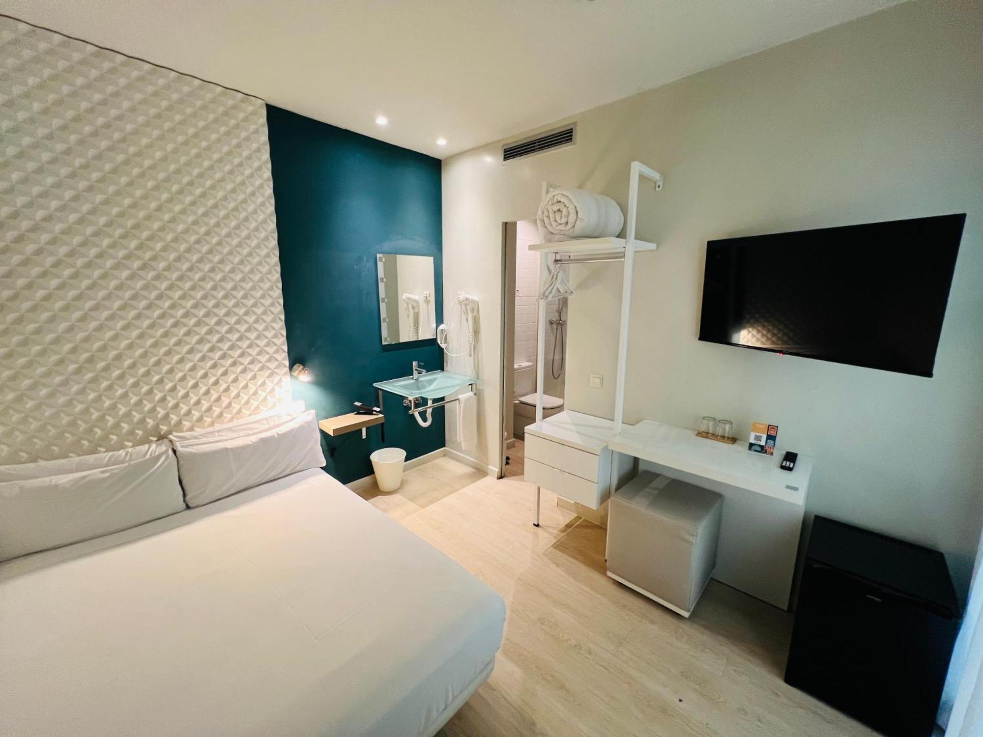 Urbansea Atocha 113 Hotel Madrid Eksteriør billede