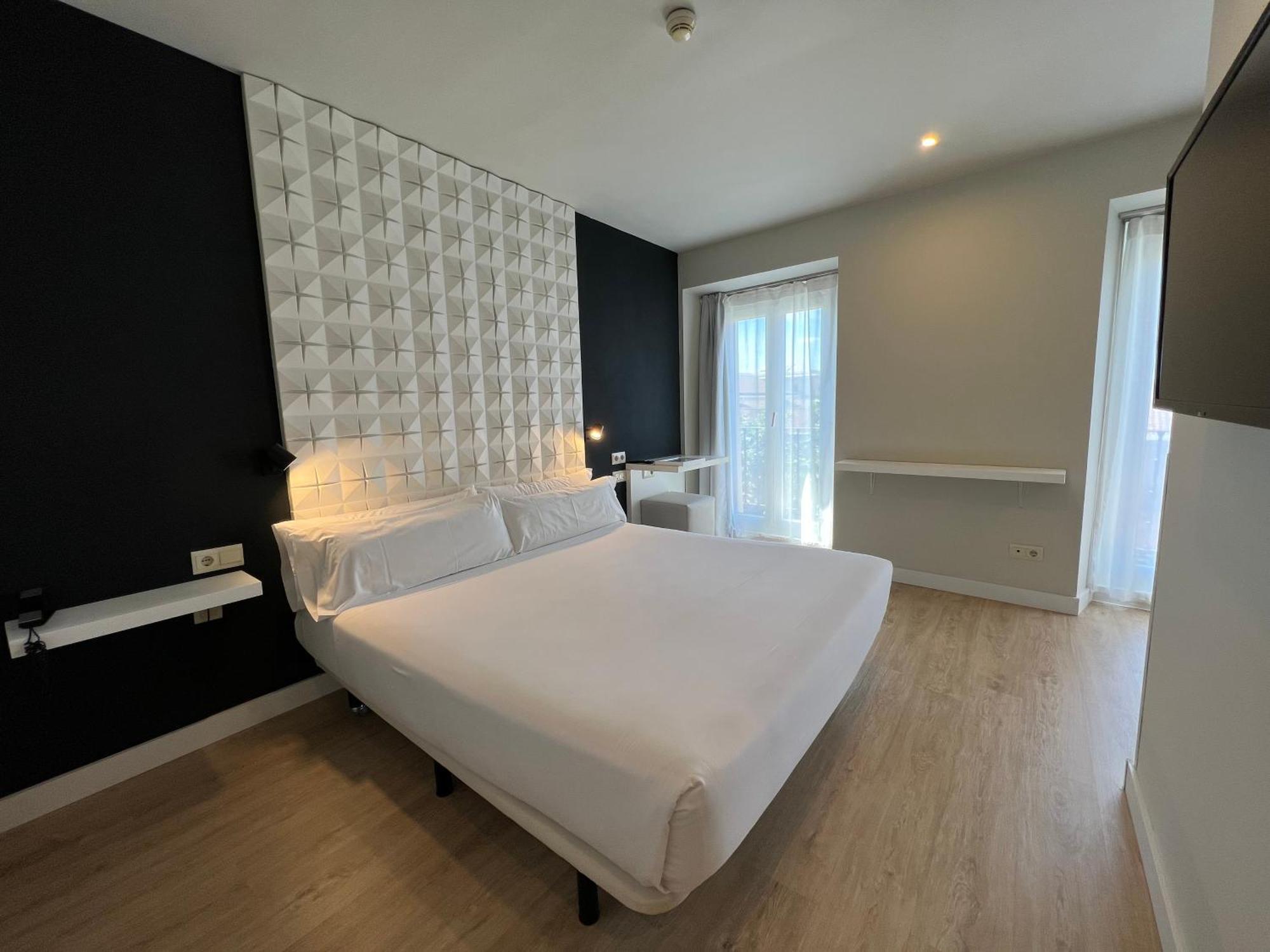 Urbansea Atocha 113 Hotel Madrid Eksteriør billede